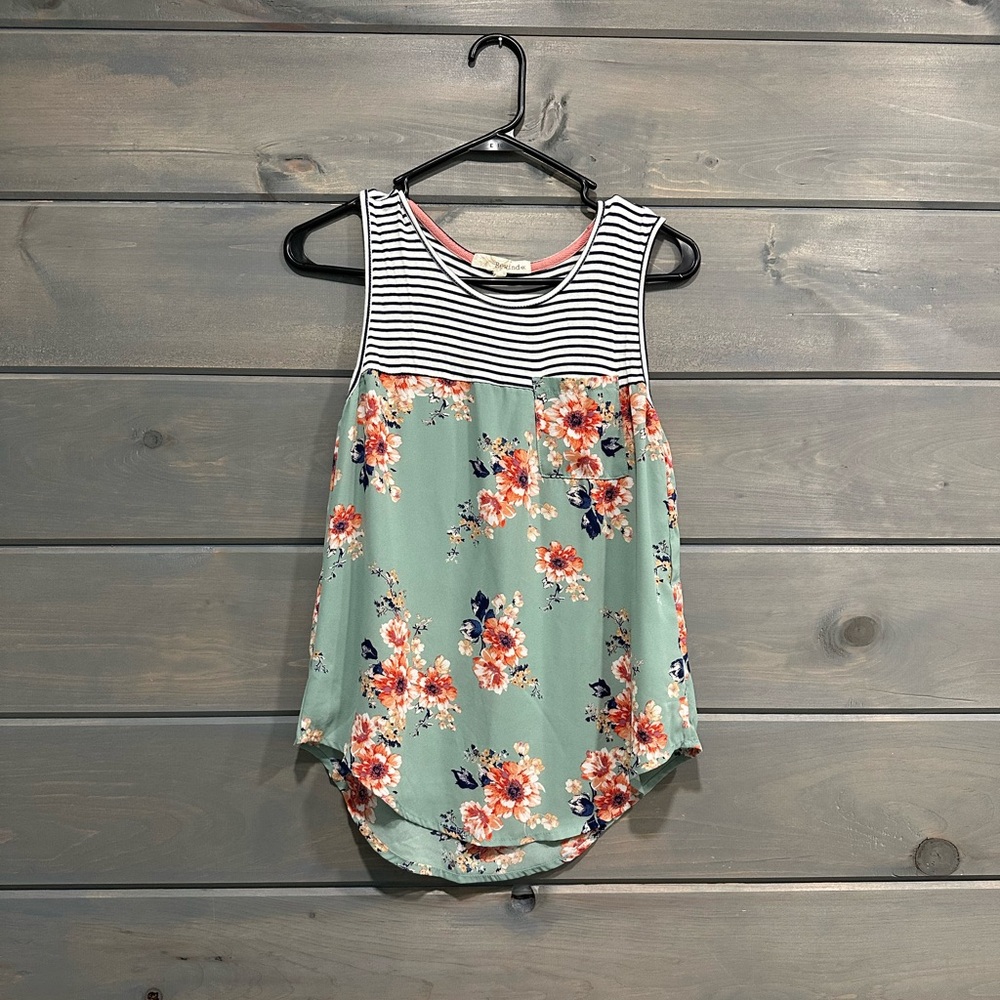 Women’s Flowy Tank Top